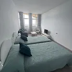 公寓 Bonito Estudio En Bien Situado 圣伊西德罗